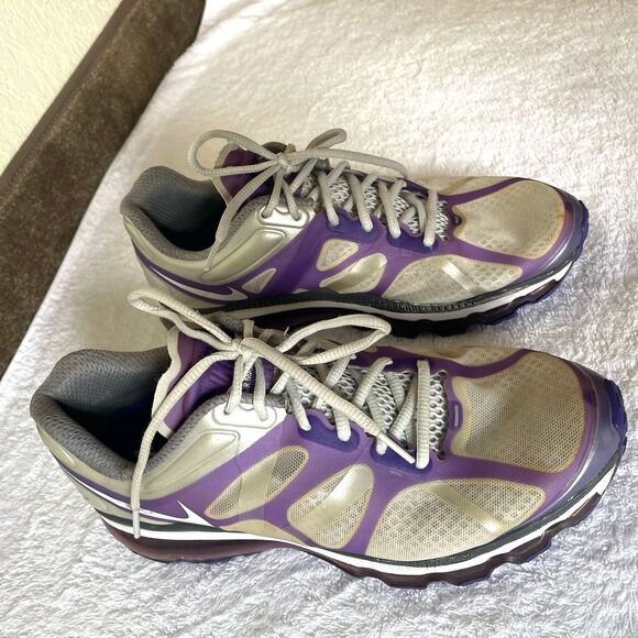 Nike Women's Air Max Running Sneakers Gray Purple Shoes Size 10 - Picture 10 of 11